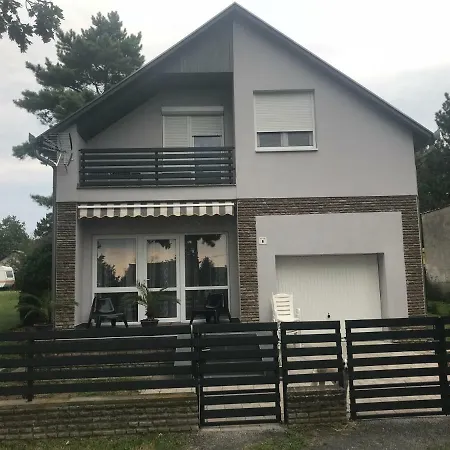 Greyhound House Holiday home